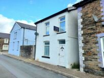 Syphon Street, <a href="https://hupzo.com/listing-tag/porth/" class="st_tag internal_tag " rel="tag" title="Posts tagged with Porth">Porth</a>, CF39 2 bed detached house to rent