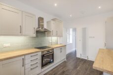 High Street, Boston Spa, Wetherby… 2 bed flat to rent