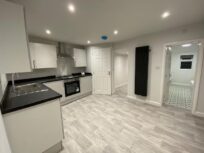 High Street, <a href="https://hupzo.com/listing-tag/uttoxeter/" class="st_tag internal_tag " rel="tag" title="Posts tagged with Uttoxeter">Uttoxeter</a> ST14 2 bed apartment to rent –