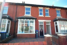 Newhouse Road, Blackpool FY4 3 bed terraced house to rent