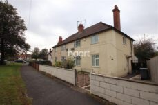 Kenilworth Avenue 3 bed semi-detached house to rent – £1,100