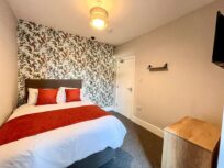 Room 2, 88 Legsby Avenue 1 bed in a house