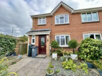 Gaunts Close, <a href="https://hupzo.com/listing-tag/portishead/" class="st_tag internal_tag " rel="tag" title="Posts tagged with Portishead">Portishead</a>, North <a href="https://hupzo.com/listing-tag/somerset/" class="st_tag internal_tag " rel="tag" title="Posts tagged with Somerset">Somerset</a> 3 bed house to rent