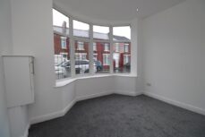 Blackpool 2 bed ground floor flat to rent – £650
