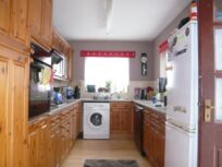 Rochester Avenue, Feltham 3 bed house to rent – £2,000