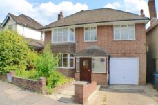 <a href="https://hupzo.com/listing-tag/salisbury/" class="st_tag internal_tag " rel="tag" title="Posts tagged with Salisbury">Salisbury</a> 5 bed detached house to rent – £2,050 pcm