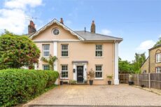 Chapel Mount, Bepton Road, <a href="https://hupzo.com/listing-tag/midhurst/" class="st_tag internal_tag " rel="tag" title="Posts tagged with Midhurst">Midhurst</a>… 4 bed semi-<a href="https://hupzo.com/listing-tag/detached/" class="st_tag internal_tag " rel="tag" title="Posts tagged with detached">detached</a> house for