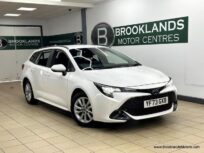 Toyota Corolla 1.8 ICON [SAT NAV, REVERSE CAMERA & HEATED